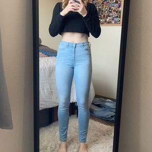 Hollister jeans